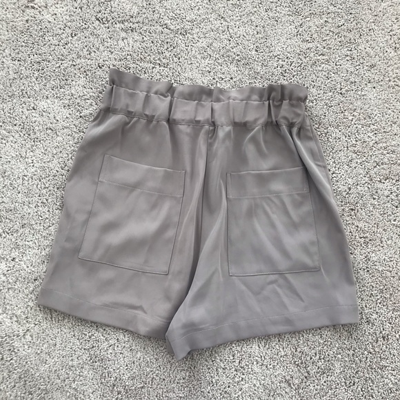 Aritzia Babaton Bello Short - Picture 4 of 5